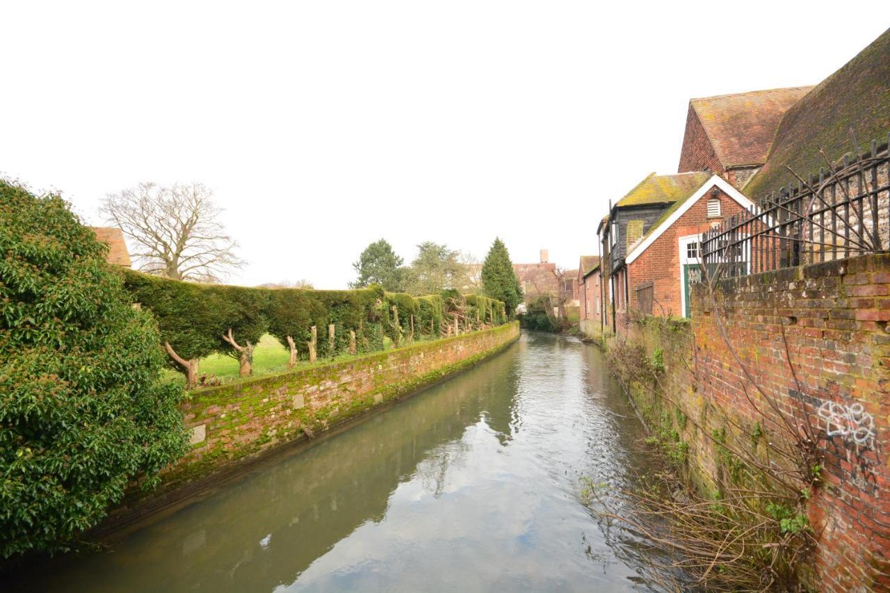 City center quiet hidden gem Canterbury Buitenkant foto